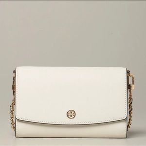 Tory Burch Robinson chain wallet shoulder bag white with gold chain